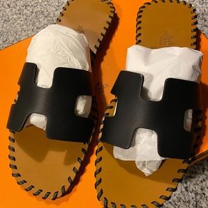 Hermes Oran sandal